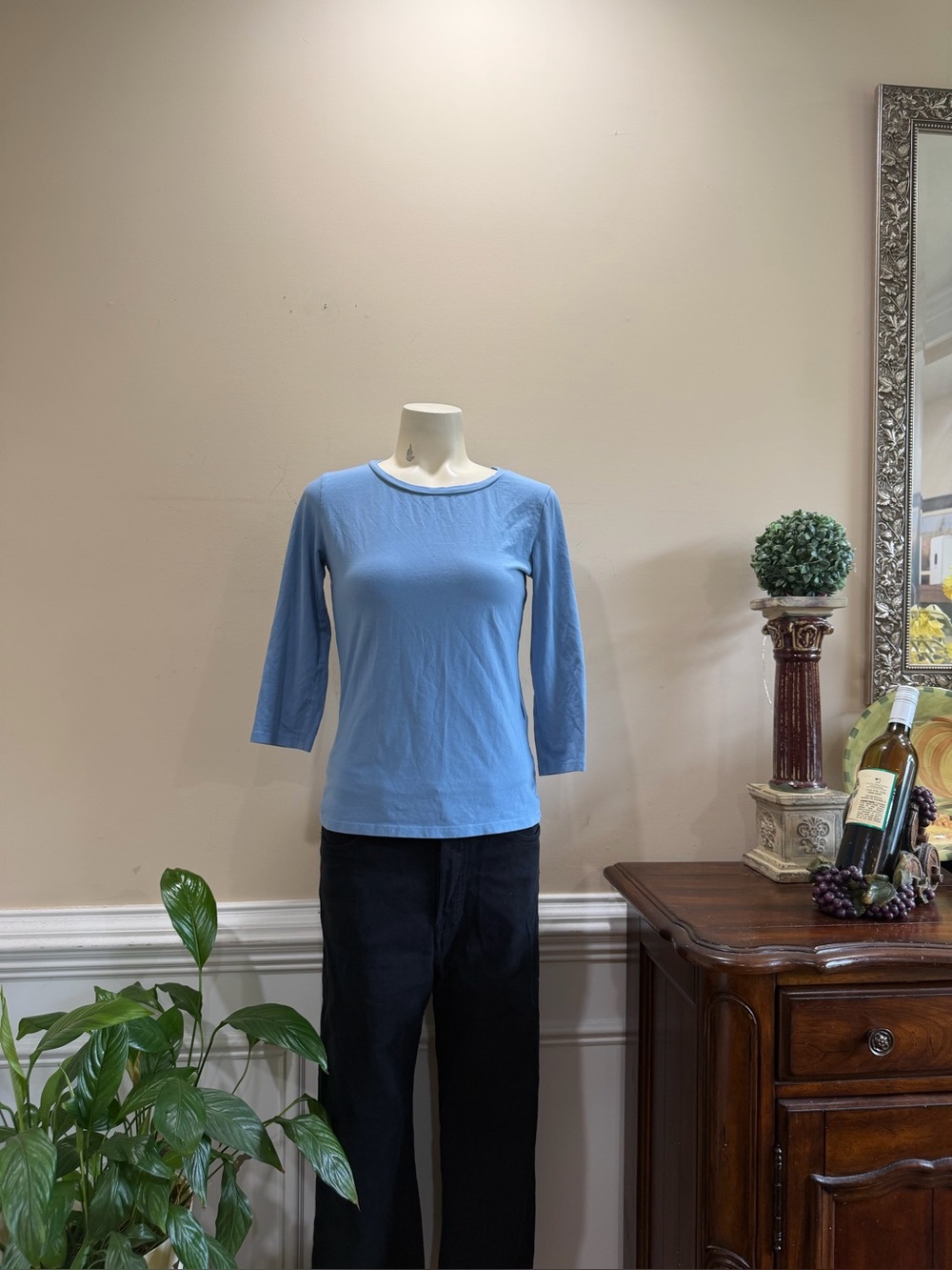 Max Mara Weekend Women’s Light Blue Three-Quarter Sleeve Crewneck Top